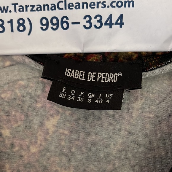 Isabel De Pedro, black and burgundy. Size 4 US - Picture 3 of 4